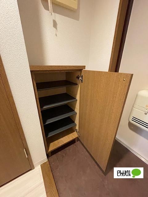 サンパティーク東片端（906） 収納