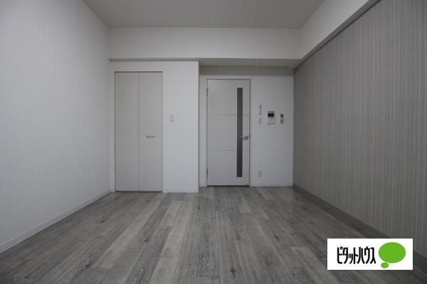トレヴィ高岳（506） リビング