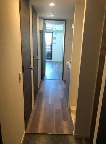 メイクス矢場町（505） 玄関