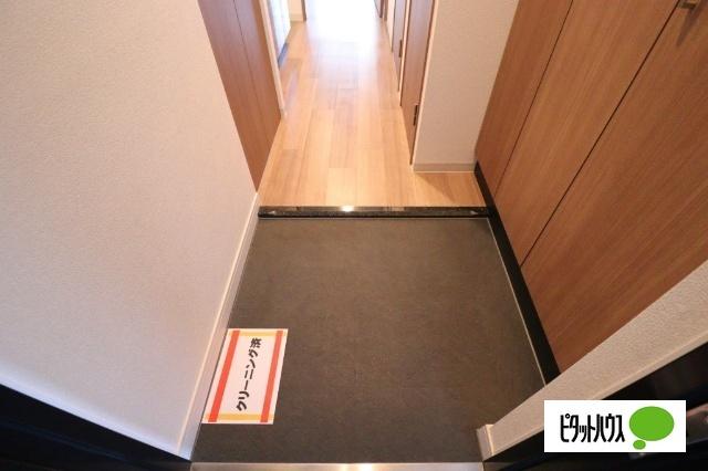 プレサンスジェネ葵（309） 玄関