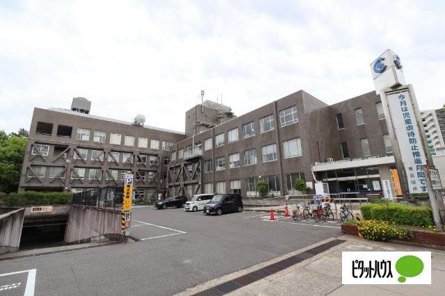 名古屋市東区役所：915m