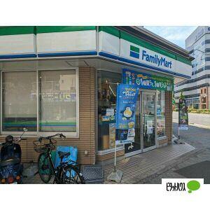 ファミリーマート名古屋新栄二丁目店：140m