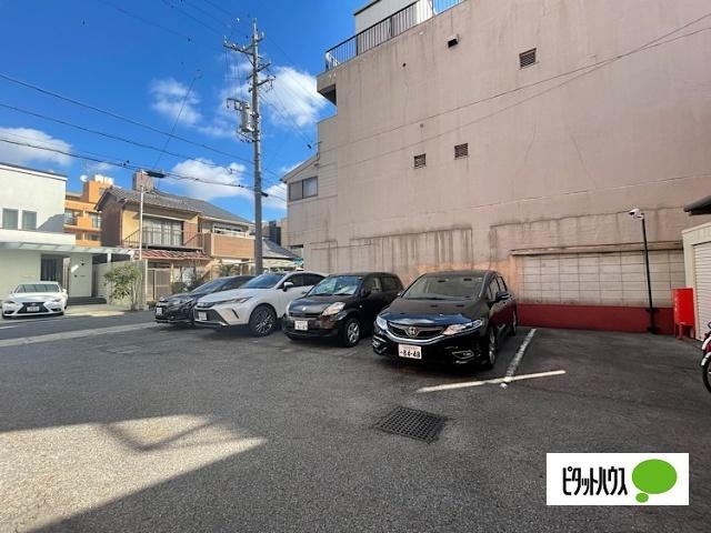 名古屋市東区豊前町マンション 駐車場