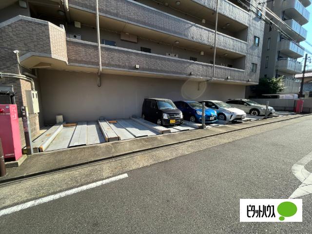 CITY SPIRE 名古屋大須(レーベスト松原)（406） 駐車場