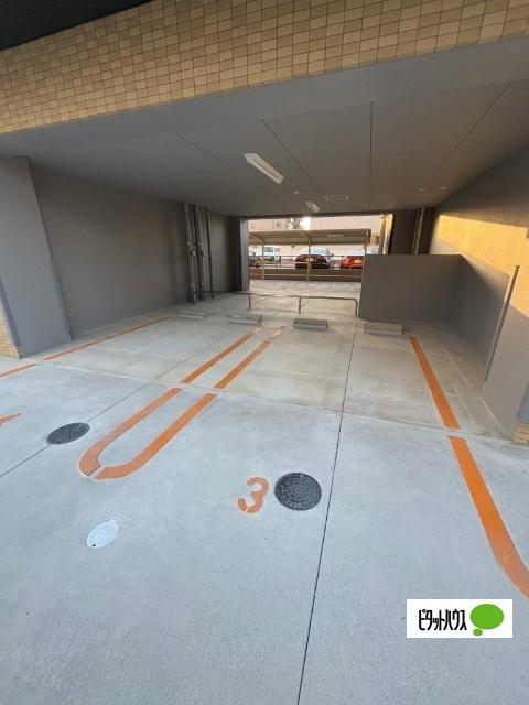 プレイズシード車道アベニュー（302） 駐車場