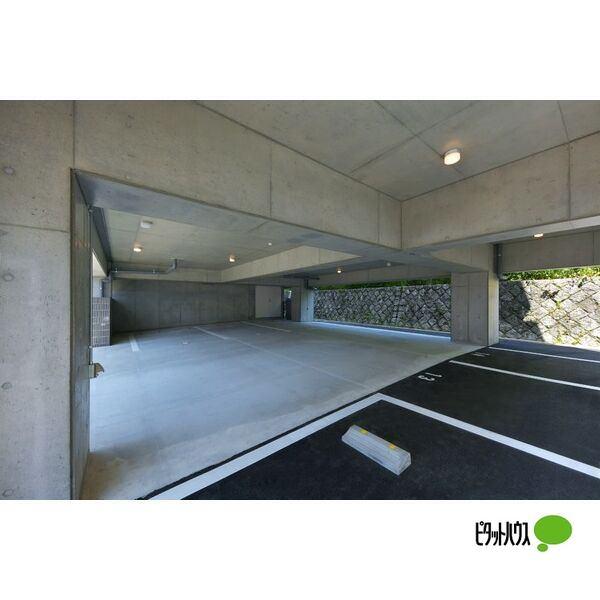 三の丸殿（304） 駐車場