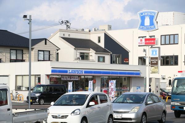 ローソン島大通店：252m