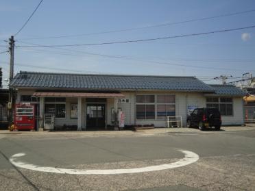 ＪＲ乃木駅(JR　山陰本線)：433m