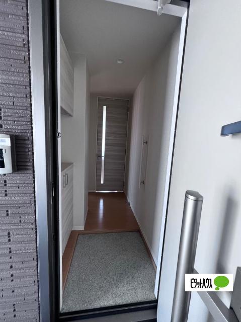 フェリスタージュ西津田（201） 玄関