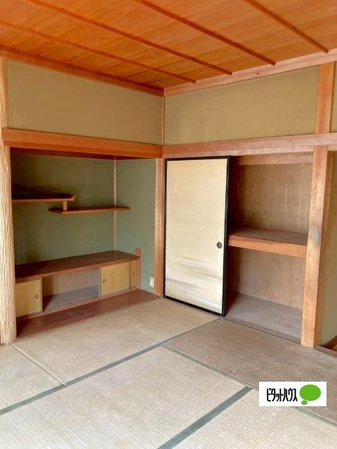 玉湯町玉造貸家（1） 収納
