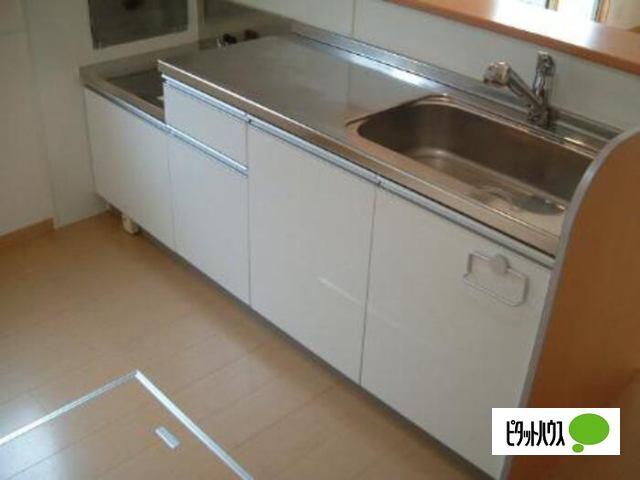 グランシャリオ　F棟（F102） 部屋画像