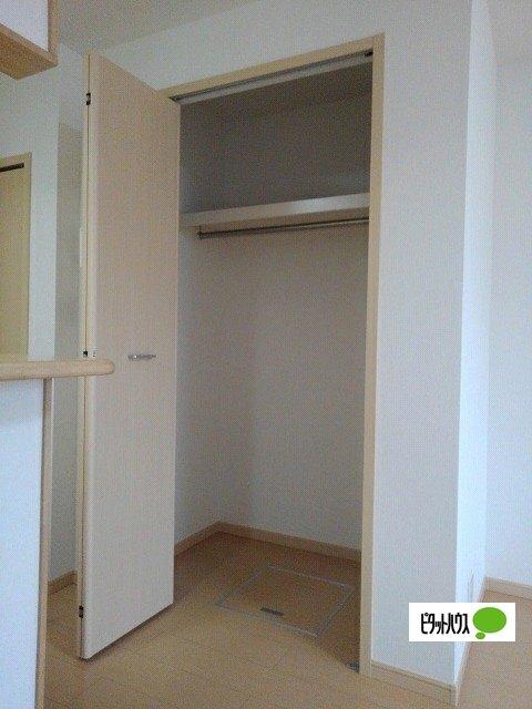 サニー　ガーデン　Ⅱ（102） 収納