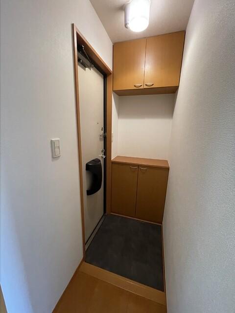グランシャリオ　A棟（A102） 玄関