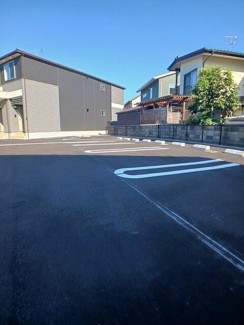 ソルフェジオ浜乃木（102） 駐車場