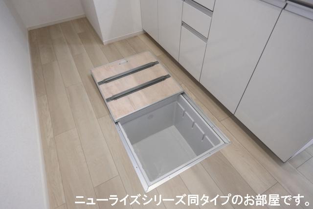 ラルジュＢ（101） 収納