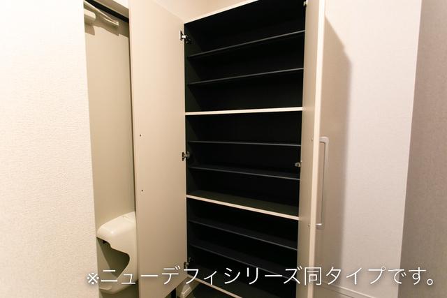 プラゼールⅡ（205） 収納