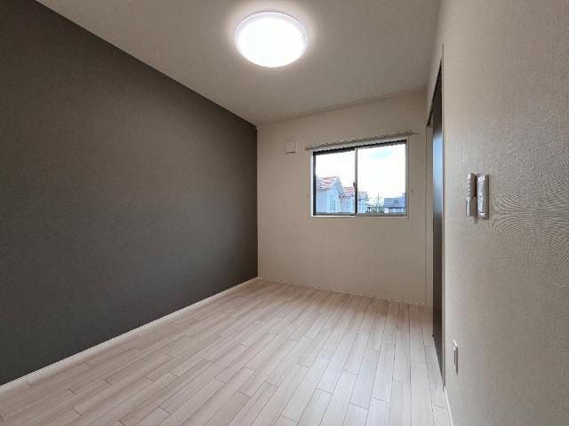 Ｎ・Ｆ−ＢＡＳＥ 部屋画像