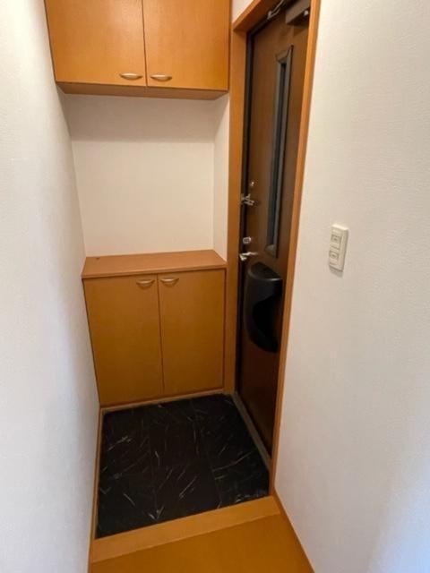 シャンメール　C棟（C101） 玄関
