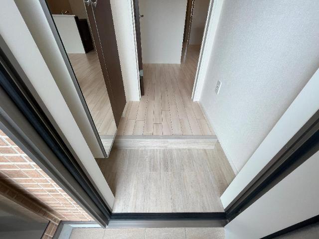 サン・ラザール 玄関