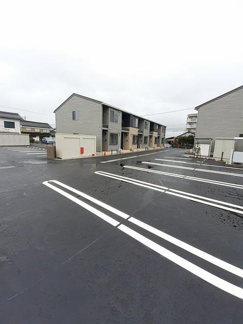 カメリアロッサ　Ⅰ（101） 駐車場