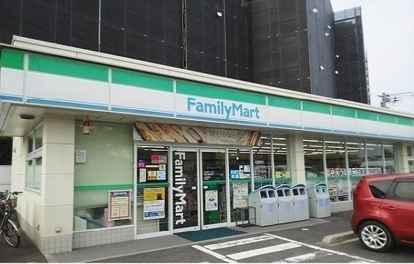ファミリーマート 松江大輪町店：650m