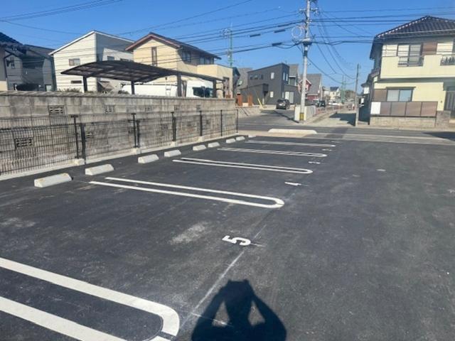 ロイヤルステージ西持田町B棟（105） 駐車場