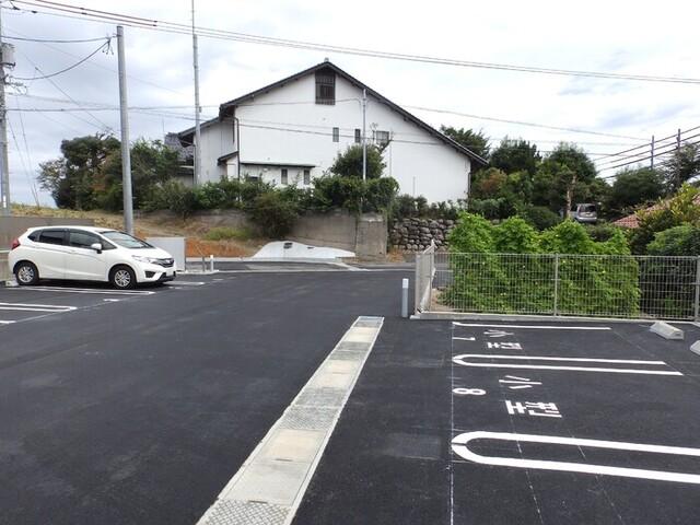 ヴェルスクエア（103） 駐車場