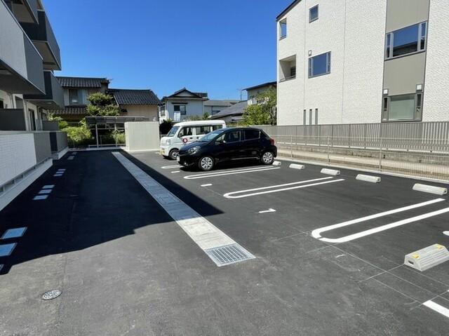 スフィーダ（106） 駐車場