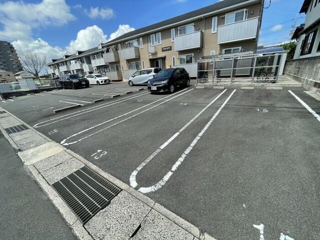 casa nova（101） 駐車場