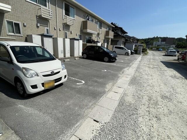ロジュマン・玲（203） 駐車場