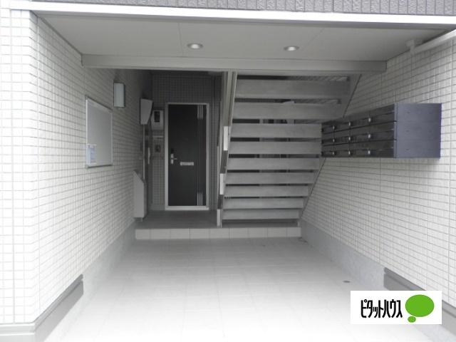 ツインテラスⅦ（102） エントランス