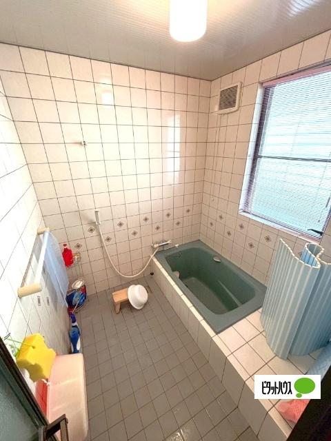 比津町6DDK　2世帯住宅 バス／シャワー