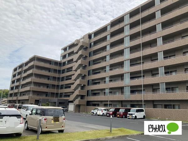 サーパス春日町 外観