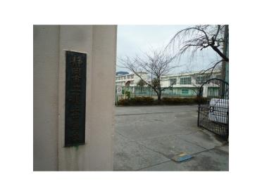 静岡市立籠上中学校：220m