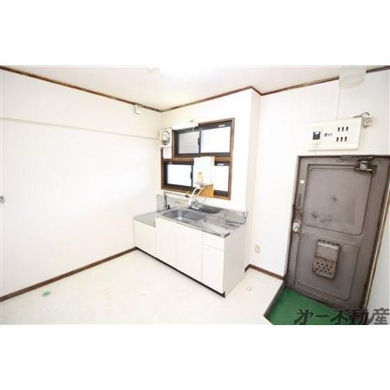 亀鶴ビル 部屋画像