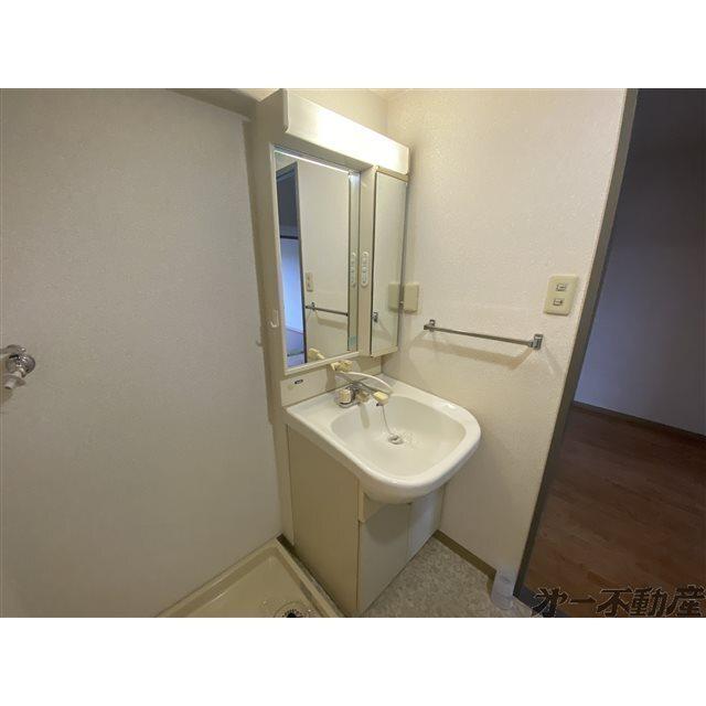 シュヴェスター・（302） 洗面