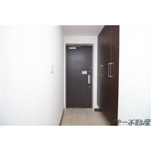 Maison　Glanz-Wｅｌｌｉｔｈ　ANDOU（107） 玄関