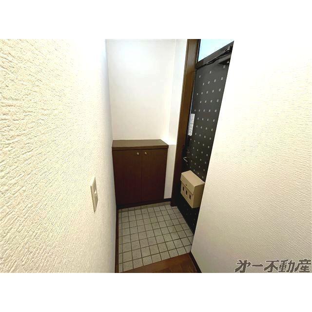 メゾンラメールⅡ・（2-B） 玄関