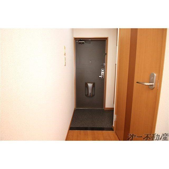 ロジュモ（ＬＯＧＥＭＥＮＴ）（303） 玄関