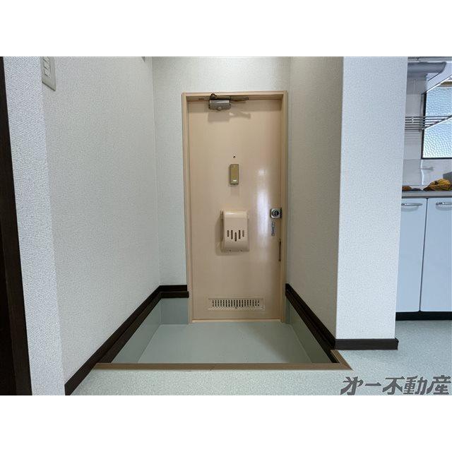 コンシェール徳田・（102） 玄関
