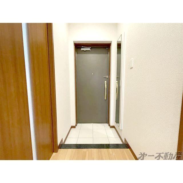 IRIS RESIDENCE稲川（404） 玄関