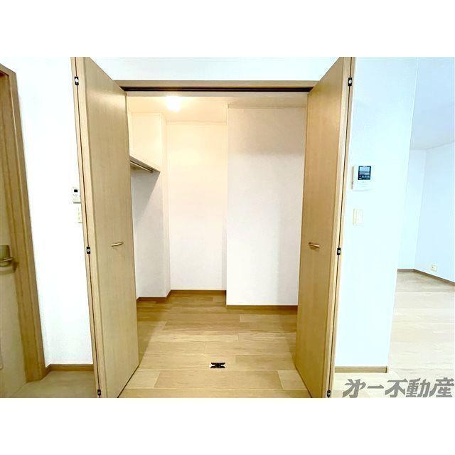 ヴェズレー・西中原（102） 収納