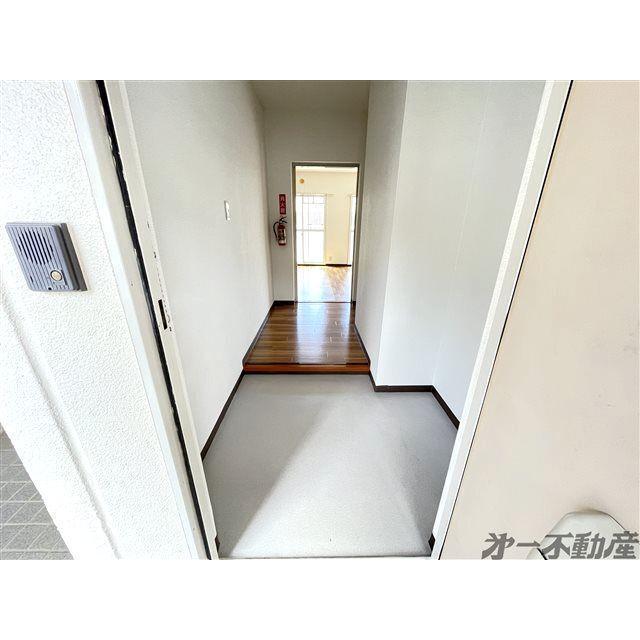 フラワーヴィレッジ（102） 玄関