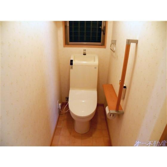 中吉田太陽光一戸建（一棟） トイレ