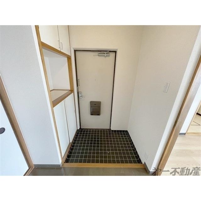 ビューネ松富Ⅱ・（305） 玄関