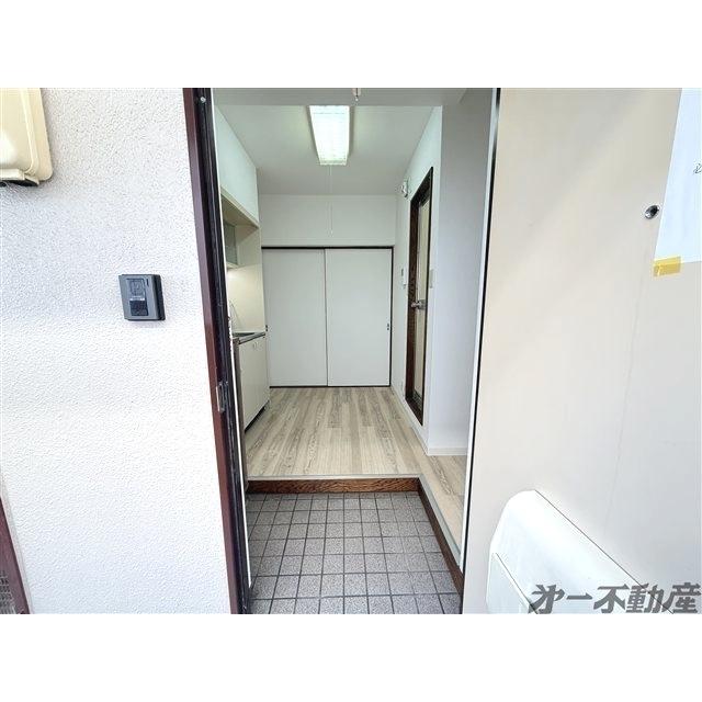 ヴィラージュⅡ・（205） 玄関