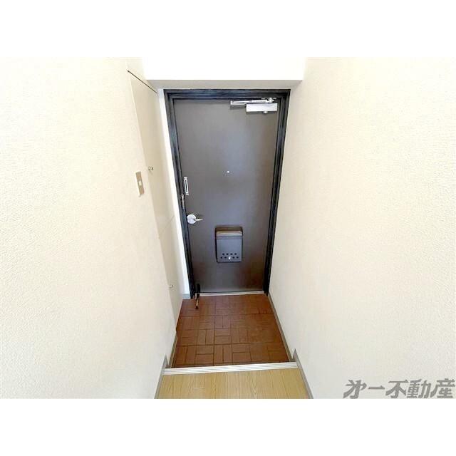 エステート丸貞（405） 玄関