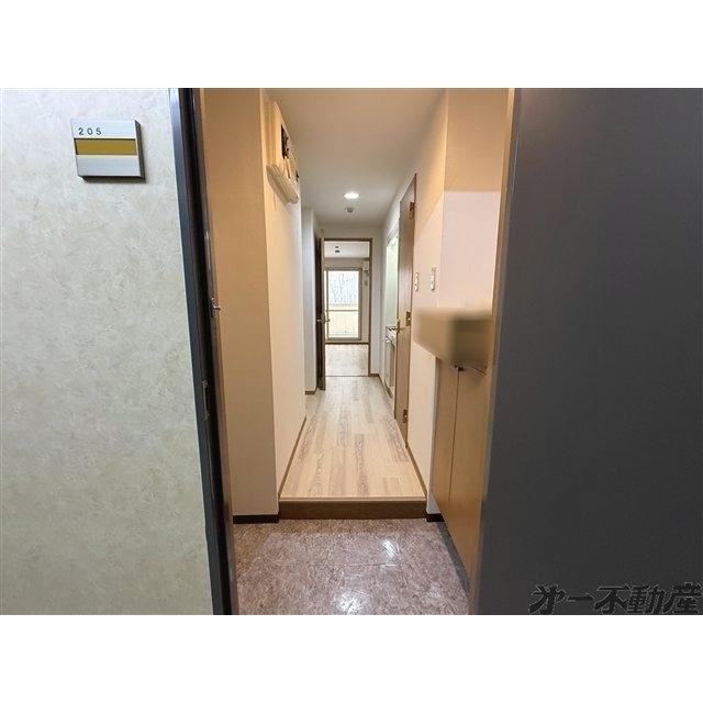 チェルシーズハウス（205） 玄関