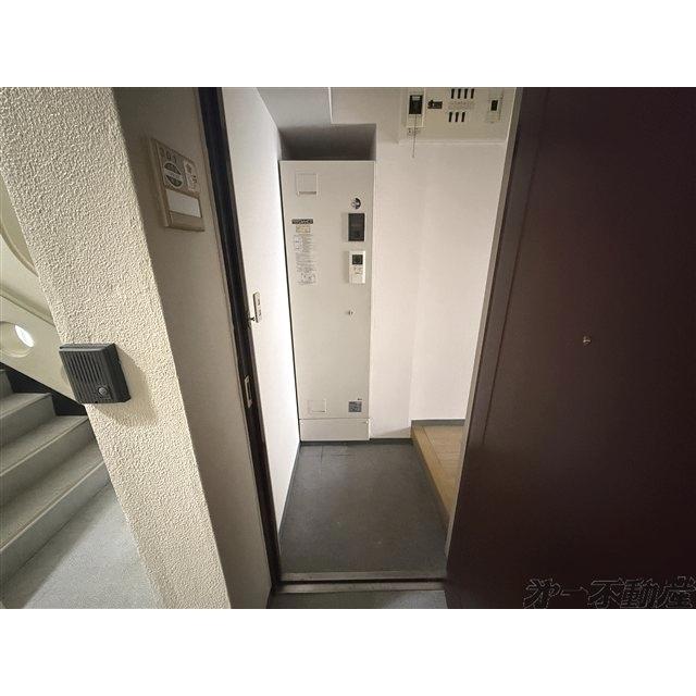 サンエール・（301） 玄関