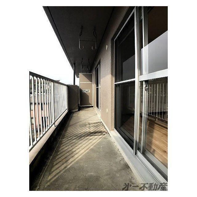サンバレー草薙・（402） バルコニー